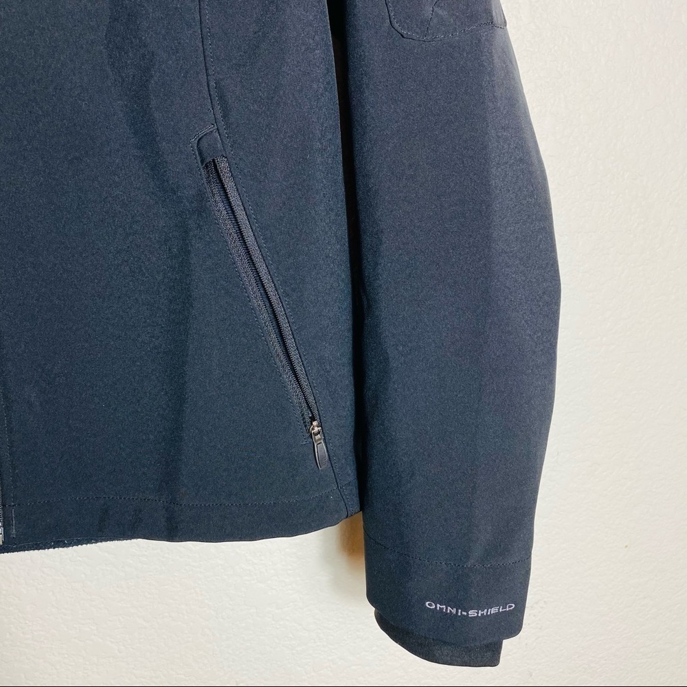 Columbia Titanium Omni-Shield Women's Jacket  Size: Medium - Picture 4 of 6